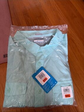 Columbia Men’s Light Aqua Button-Down Shirt